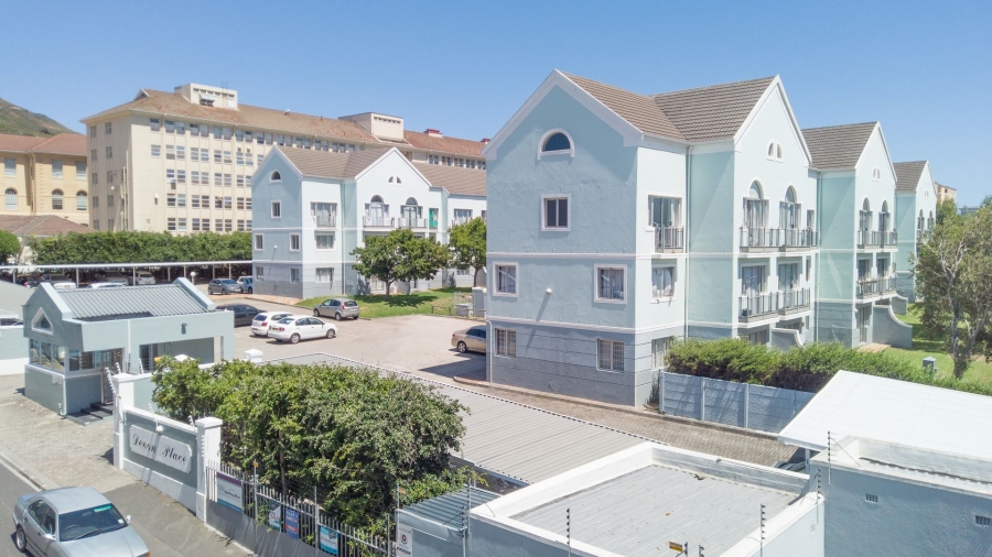 1 Bedroom Property for Sale in Observatory Western Cape